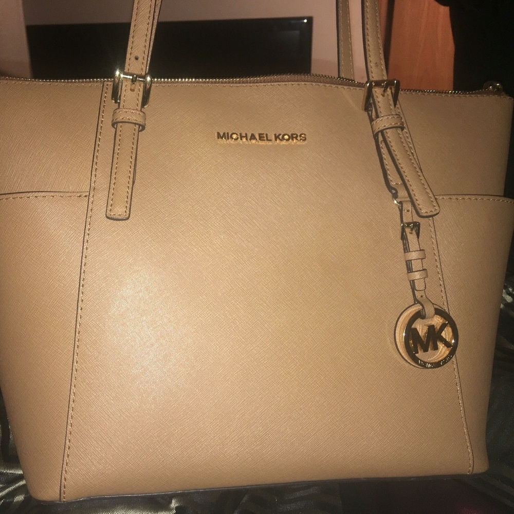 Brand New Micheal kors purse